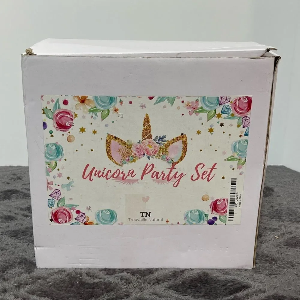 Unicorn Party Decorations set of 81 NWT
